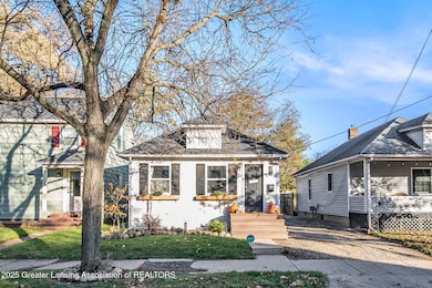 322 N Foster Ave, Lansing, MI 48912 - photo 2