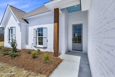 6-web-or-mls-119 Hunters Way-6