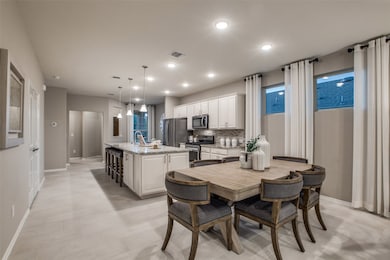 433 Thistle Thorn Dr, the Woodlands, TX 77382 - photo 3