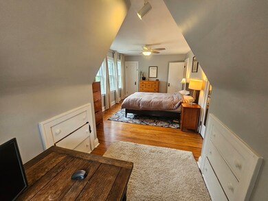 225 S Commonwealth Ave, Aurora, IL 60506 - photo 4