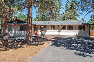 60861 Windsor Dr, Bend, OR 97702 - photo 3