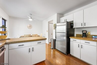 16 Sherry Ln unit 38, Saddle Brook, NJ 07663 - photo 6