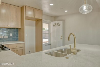 CC_OMNI_602NorthSwanRd_DSC_2490