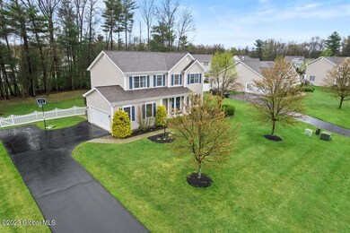 7 Saddlebrook Dr, Clifton Park, NY 12065 - photo 2