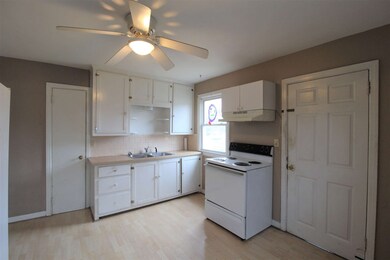 516 S Linden Ave, Waynesboro, VA 22980 - photo 5