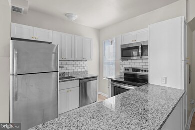 1206 N Caroline St unit 2, Baltimore, MD 21213 - photo 5