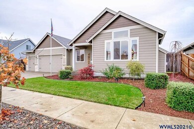 2013 NE Evergreen Ave, Albany, OR 97321 - photo 2