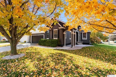 9304 S 28th St, Bellevue, NE 68147 - photo 2