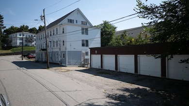 8-10 Arch St