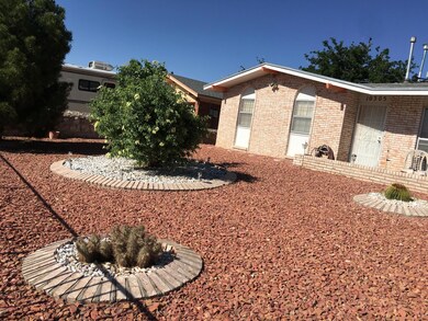 10305 Darin Rd, El Paso, TX 79925 - photo 2