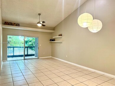 536 SW 113th Way unit 536, Pembroke Pines, FL 33025 - photo 7