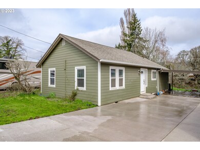 541 SW Monroe St, Sheridan, OR 97378 - photo 2