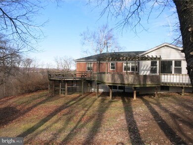 306 Mill St, Boyertown, PA 19512 - photo 4