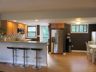 157 E Dunstable Rd, Nashua, NH 03062 - photo 5