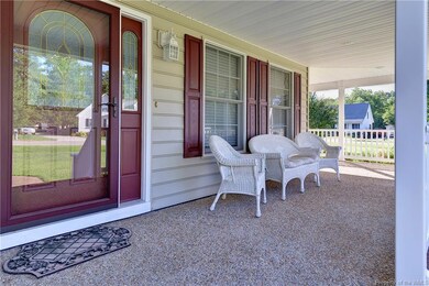 745 Cressfield Dr, West Point, VA 23181 - photo 2