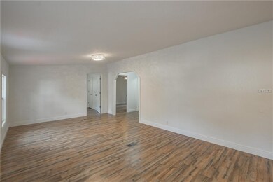 10901 Ross St, Tampa, FL 33610 - photo 4