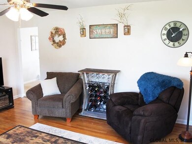 198 Hollywood Ave, Albany, NY 12209 - photo 6