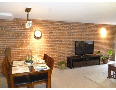 325 Plantation St unit L4, Worcester, MA 01604 - photo 7