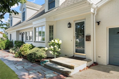 73 Merton Rd, Newport, RI 02840 - photo 2