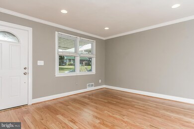 8641 Rock Oak Rd, Parkville, MD 21234 - photo 5
