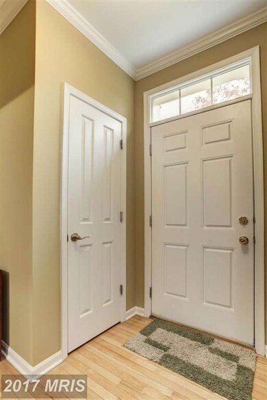 20817 Shamrock Glen Cir, Germantown, MD 20874 - photo 2