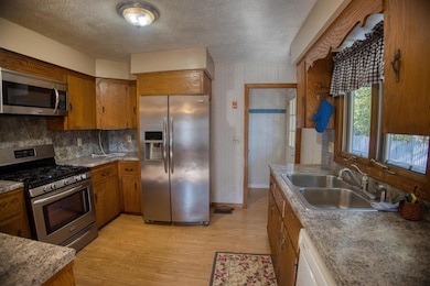 10 Dore St, Ossipee, NH 03814 - photo 5