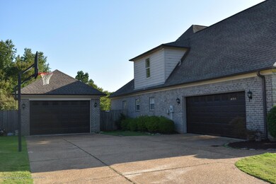 3 car garage