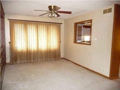 Formal Dining