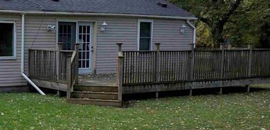 Huge Wooden Deck to Relax