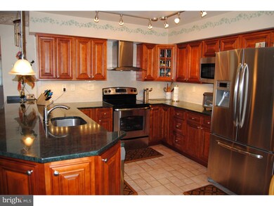 40 Christina Ct, Yardley, PA 19067 - photo 2