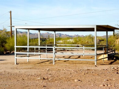 Large Horse Stall