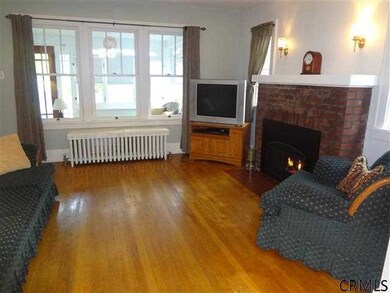 38 Marwood St, Albany, NY 12209 - photo 5