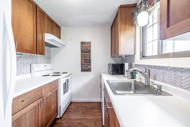 47 Princeton Terrace unit 47, Greenfield, MA 01301 - photo 3