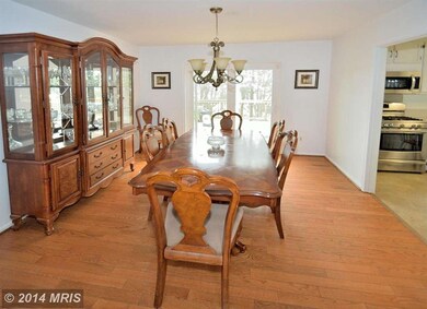 4606 Quartz Rock Ct, Chantilly, VA 20151 - photo 3