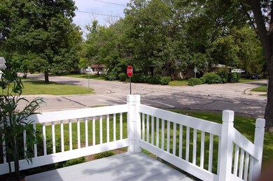 635 W 8th St, Marysville, OH 43040 - photo 2