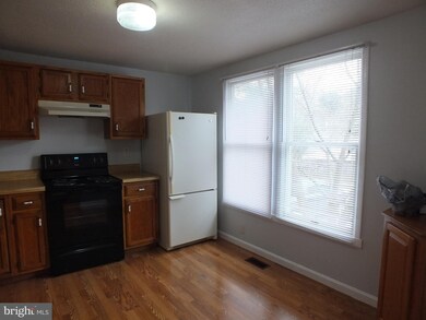 313 Saint Andrews Ln, Westminster, MD 21158 - photo 4