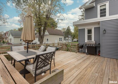 2424 4th St, Moline, IL 61265 - photo 4