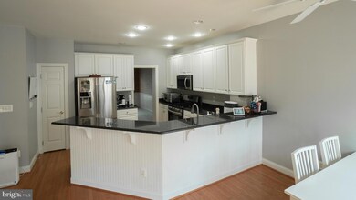 25671 Tremaine Terrace, Chantilly, VA 20152 - photo 6