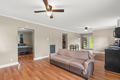 3010 Curtis St-7