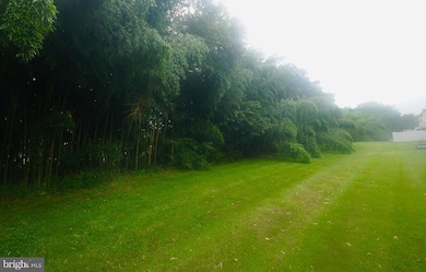 1045 Buckingham Dr, West Deptford, NJ 08086 - photo 5