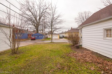 5437 Elmwood Ave, Maple Heights, OH 44137 - photo 7