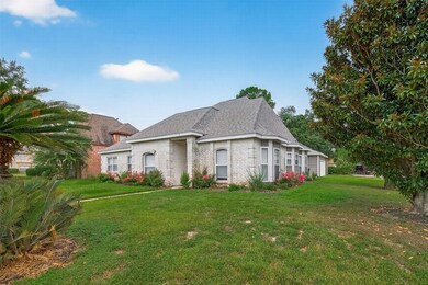 5310 Holly View Dr, Houston, TX 77091 - photo 2