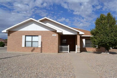 1011 Mimosa Ave unit 2, Alamogordo, NM 88310 - photo 2
