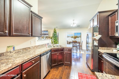 425 Meadowlark Dr, Winterville, NC 28590 - photo 6