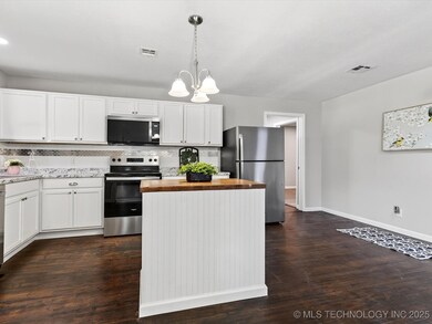 310 S Ponca Ave, Dewey, OK 74029 - photo 7