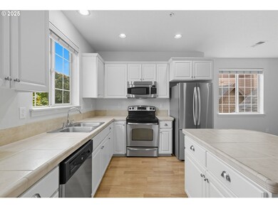 8100 NE Miriam Way, Hillsboro, OR 97006 - photo 4