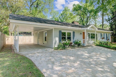 238 Howle Ave
