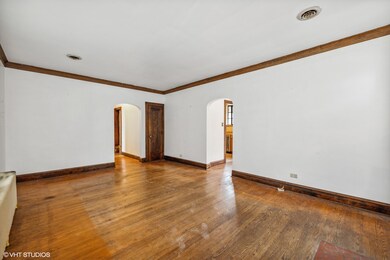 845 Greenview Ave, Des Plaines, IL 60016 - photo 3