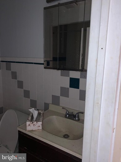 8564 Michener Ave, Philadelphia, PA 19150 - photo 7