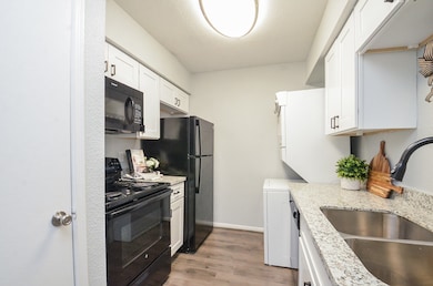 5711 Sugar Hill Dr unit 54, Houston, TX 77057 - photo 7